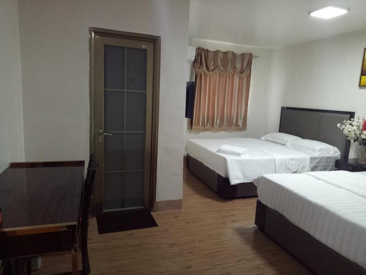 Meaco Royal Hotel - Batangas City Kültér fotó