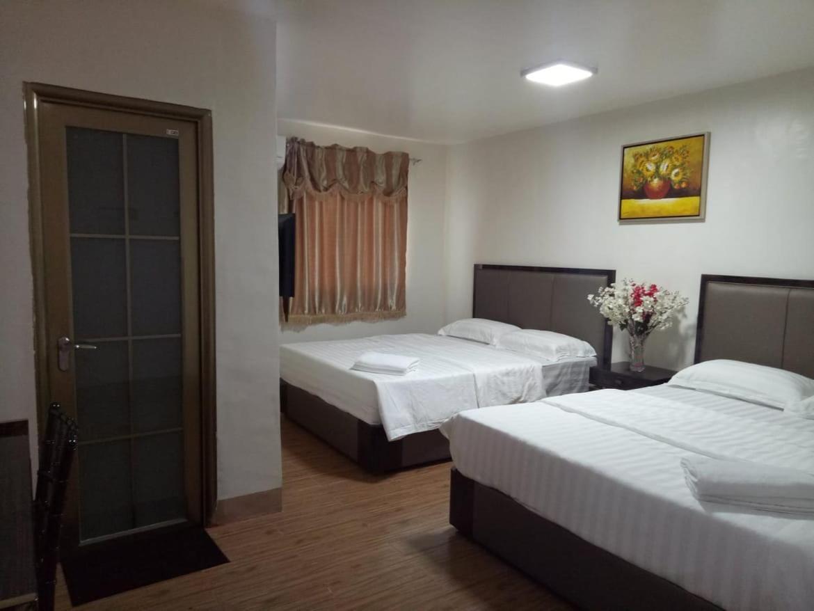 Meaco Royal Hotel - Batangas City Kültér fotó