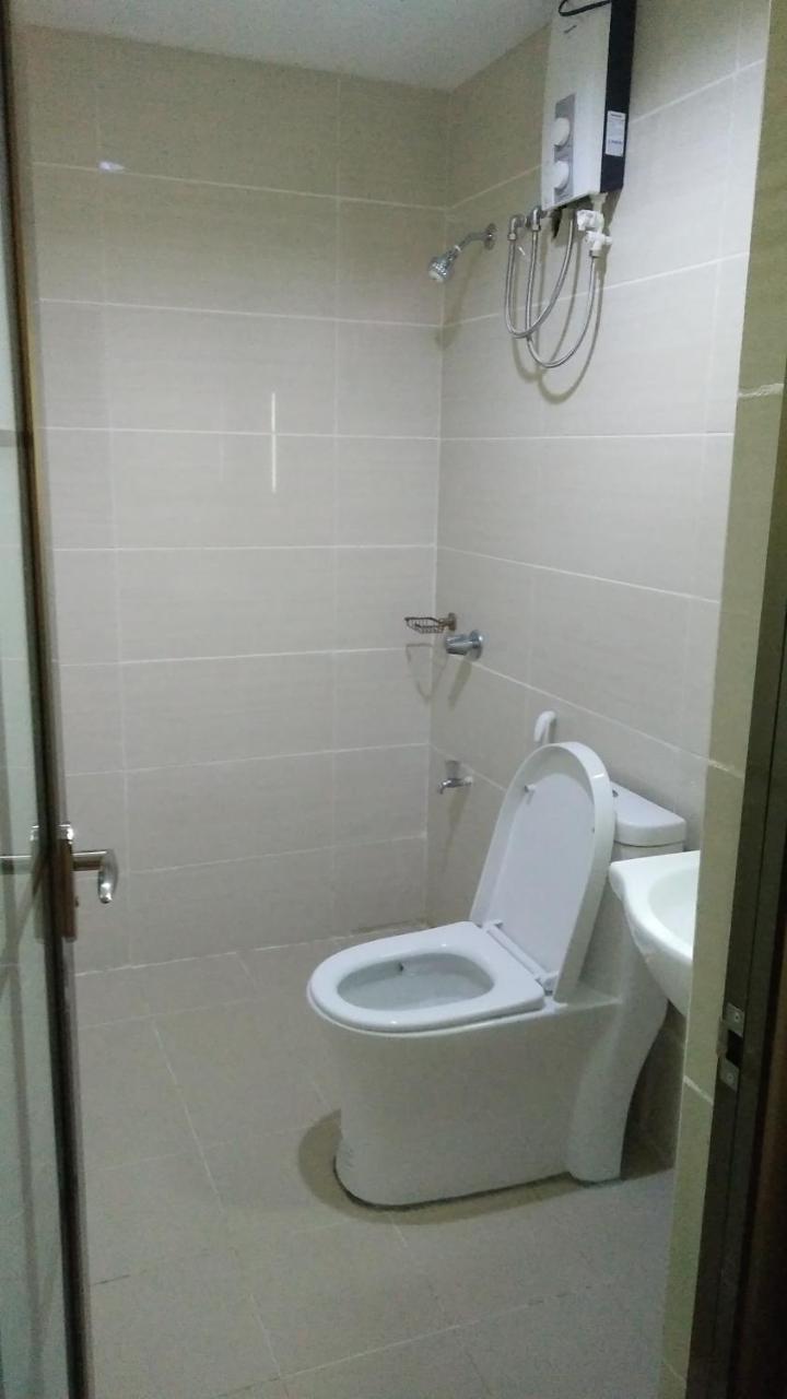 Meaco Royal Hotel - Batangas City Kültér fotó