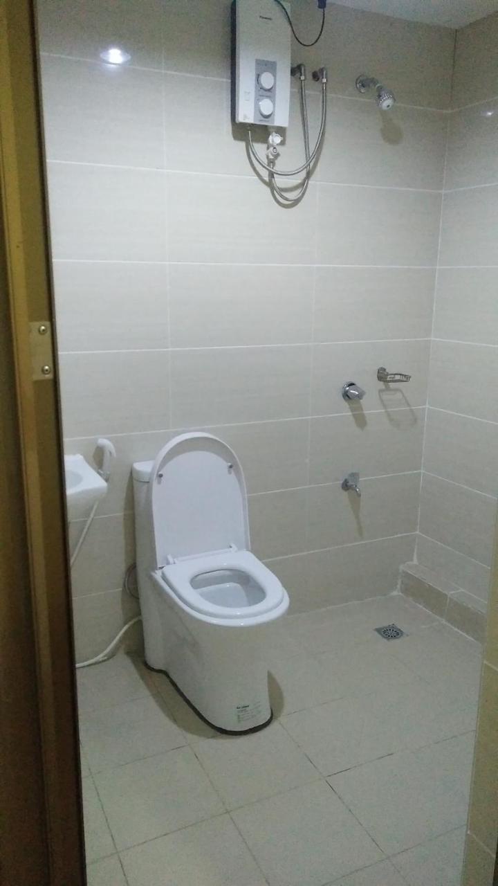 Meaco Royal Hotel - Batangas City Kültér fotó