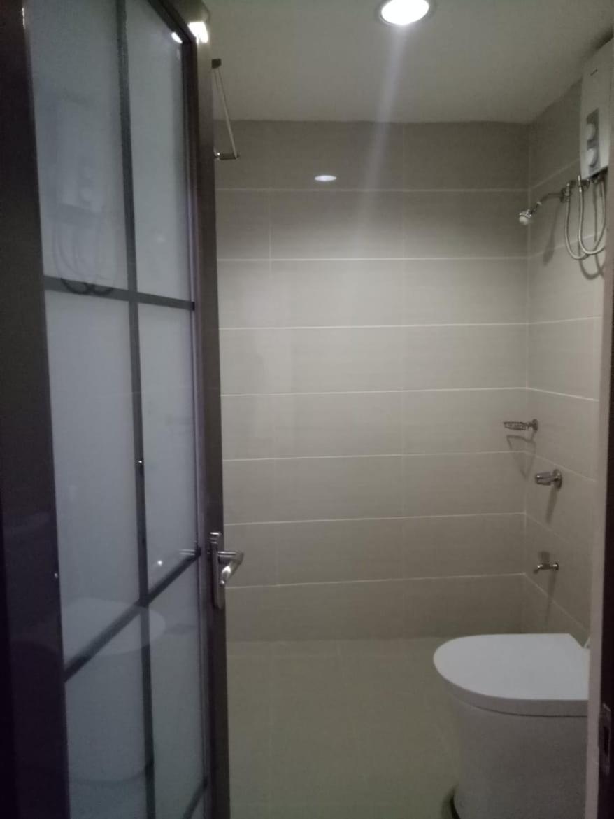 Meaco Royal Hotel - Batangas City Kültér fotó